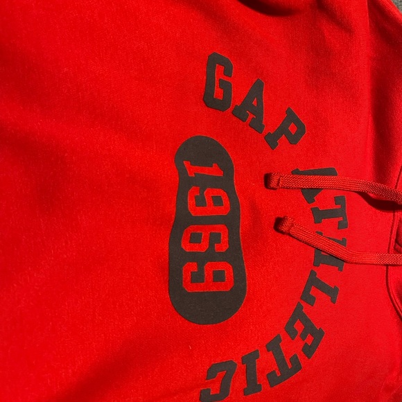 Vintage Gap hoodie.Size MEDIUM!  Worn but still in good condition. - Picture 2 of 4